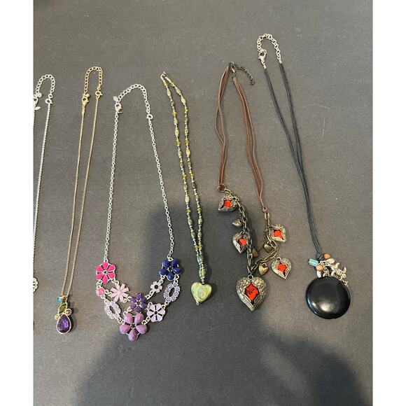 10 Variety Sparkly Pendent w/ Chains Silver/Gold Tone Gothic Green Necklace Lot - Picture 3 of 5